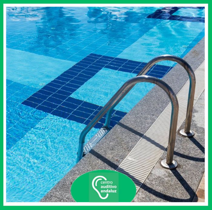 Agua piscina